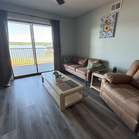 Lakefront Condo With A View Osage Beach Dış mekan fotoğraf