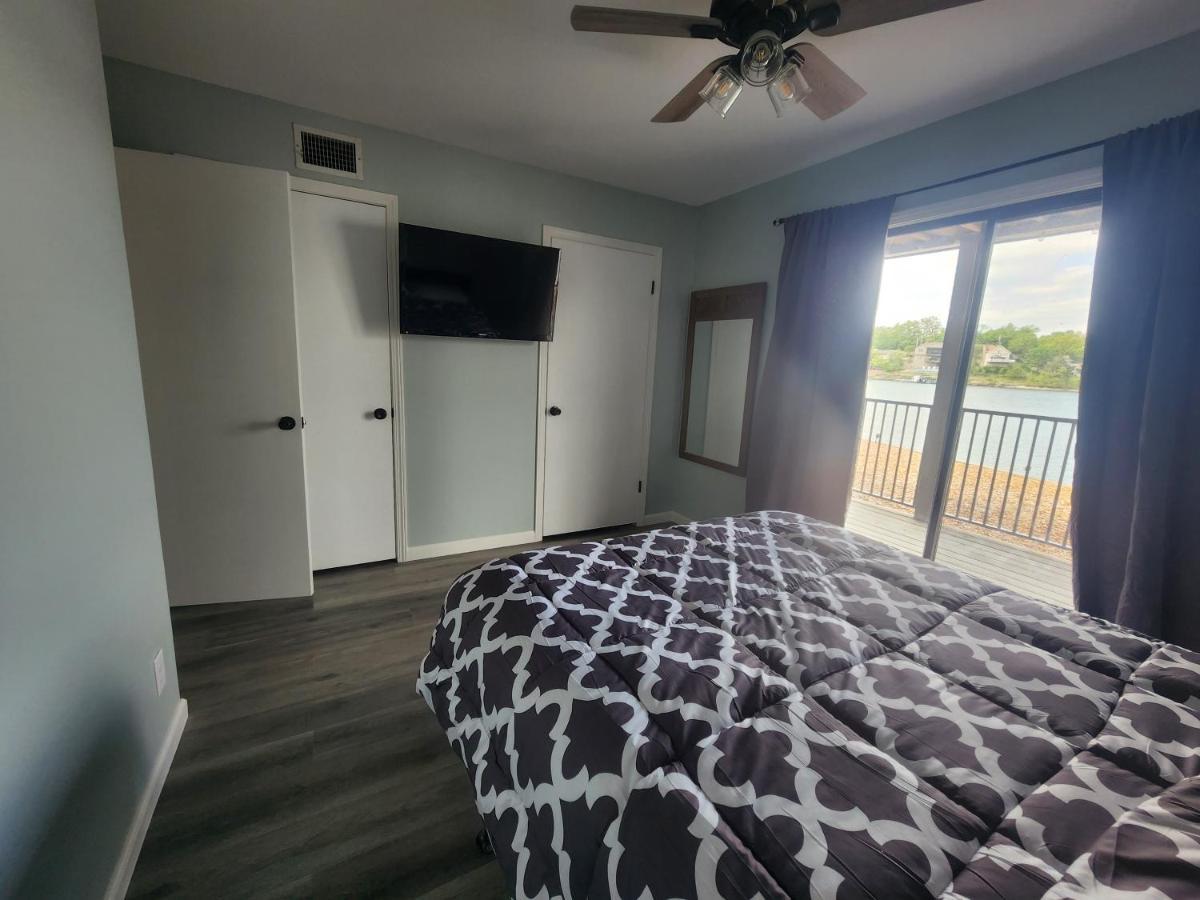 Lakefront Condo With A View Osage Beach Dış mekan fotoğraf